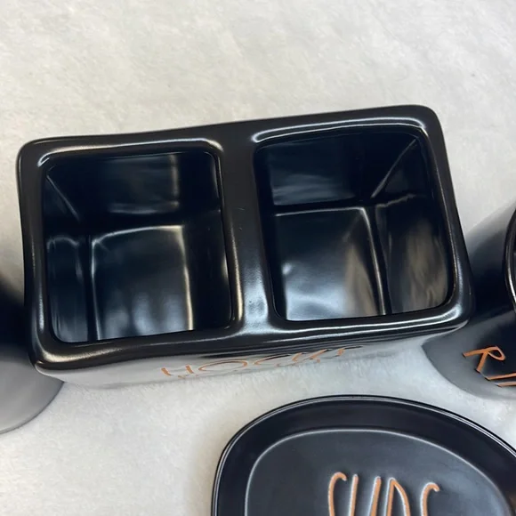 🌟Rae Dunn 🎃 Halloween Hocus Pocus 🎃 6PC Bathroom Set 🌟 - Picture 5 of 14